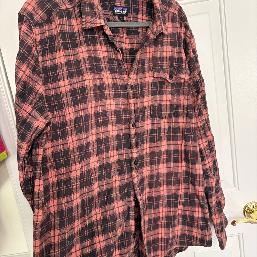 Patagonia Pink and Black Casual Button Down Shirt - Picture 2 of 5